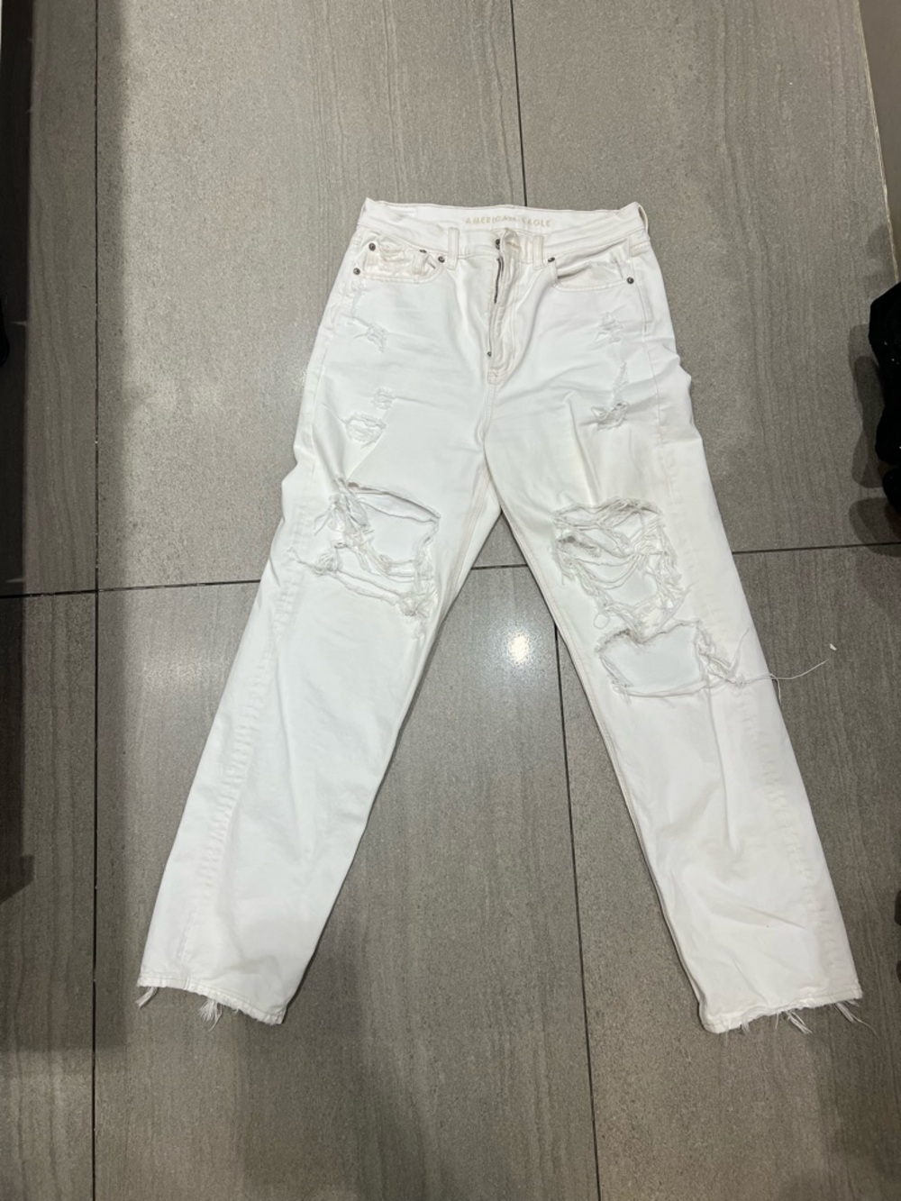 American Eagle Outfitters White Distressed Boyfriend Jeans
